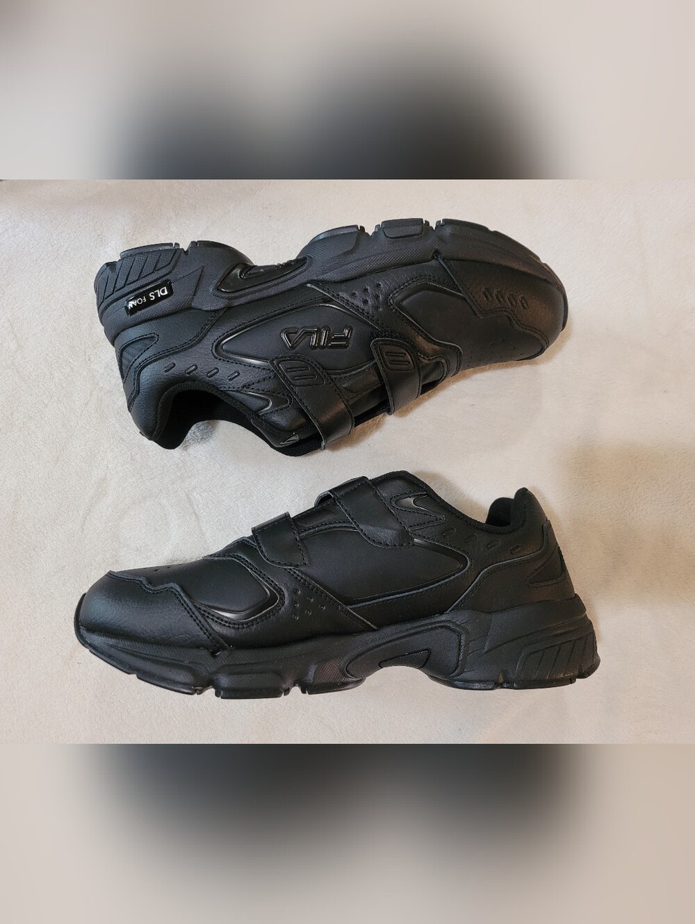 Fila Memory Foam Strap Decimus Wide 4E Black Size 11.5 Mens